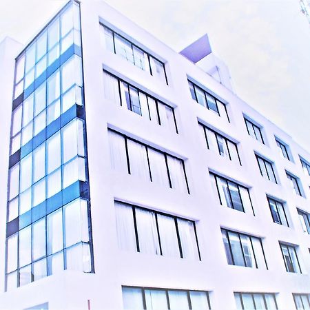Hotel Hulk Pokhara Bagian luar foto