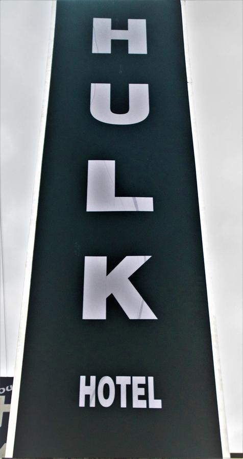 Hotel Hulk Pokhara Bagian luar foto