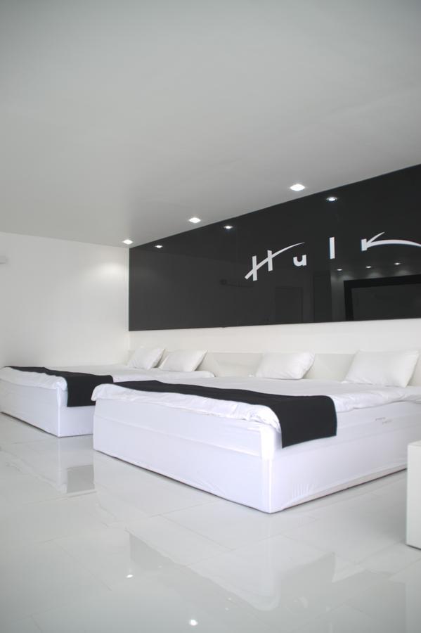 Hotel Hulk Pokhara Bagian luar foto